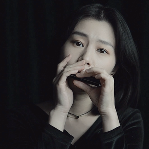 东北娘们国语版免费播放
